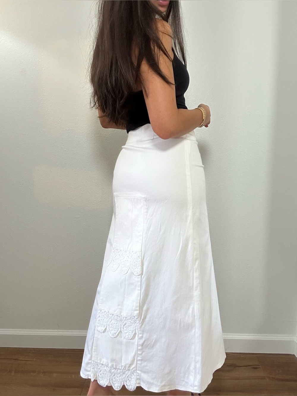 Vintage Y2K White Maxi Skirt Tiered Lace Paneling at the Back Cotton Size XS